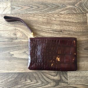 Henri Bendel wristlet